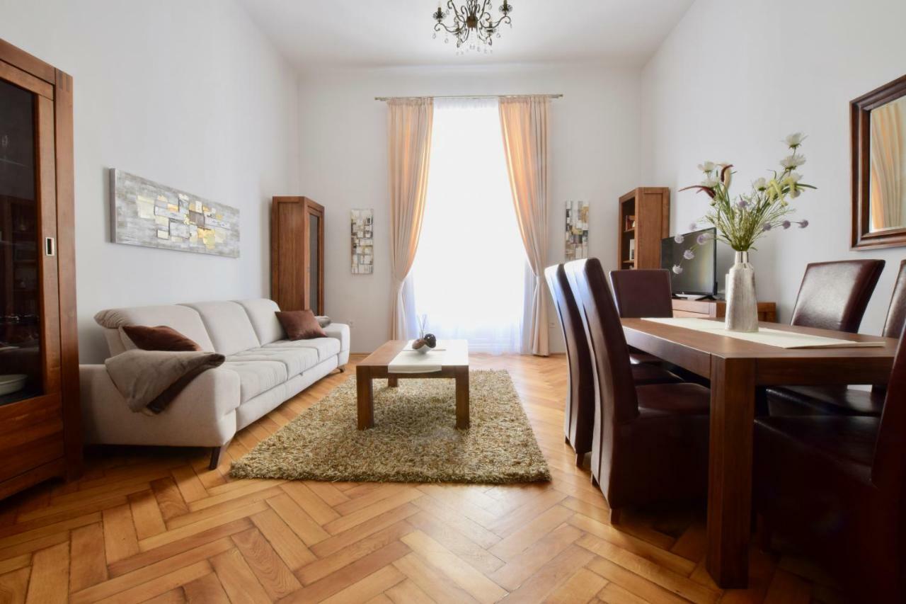Luxury Apartment By Hi5 - Havas Street Budapest Eksteriør bilde
